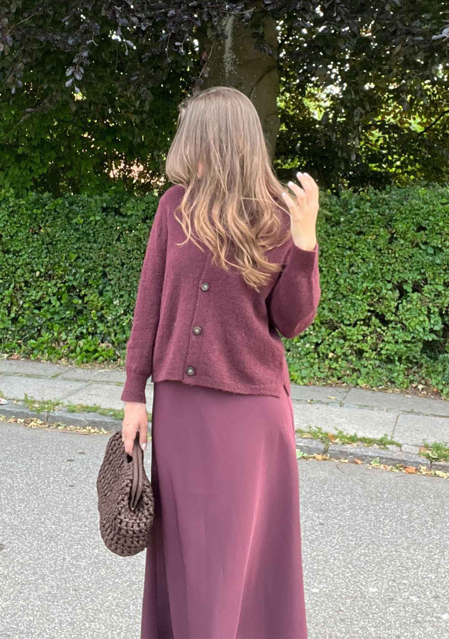 Isay Anna Colar Cardigan Wine