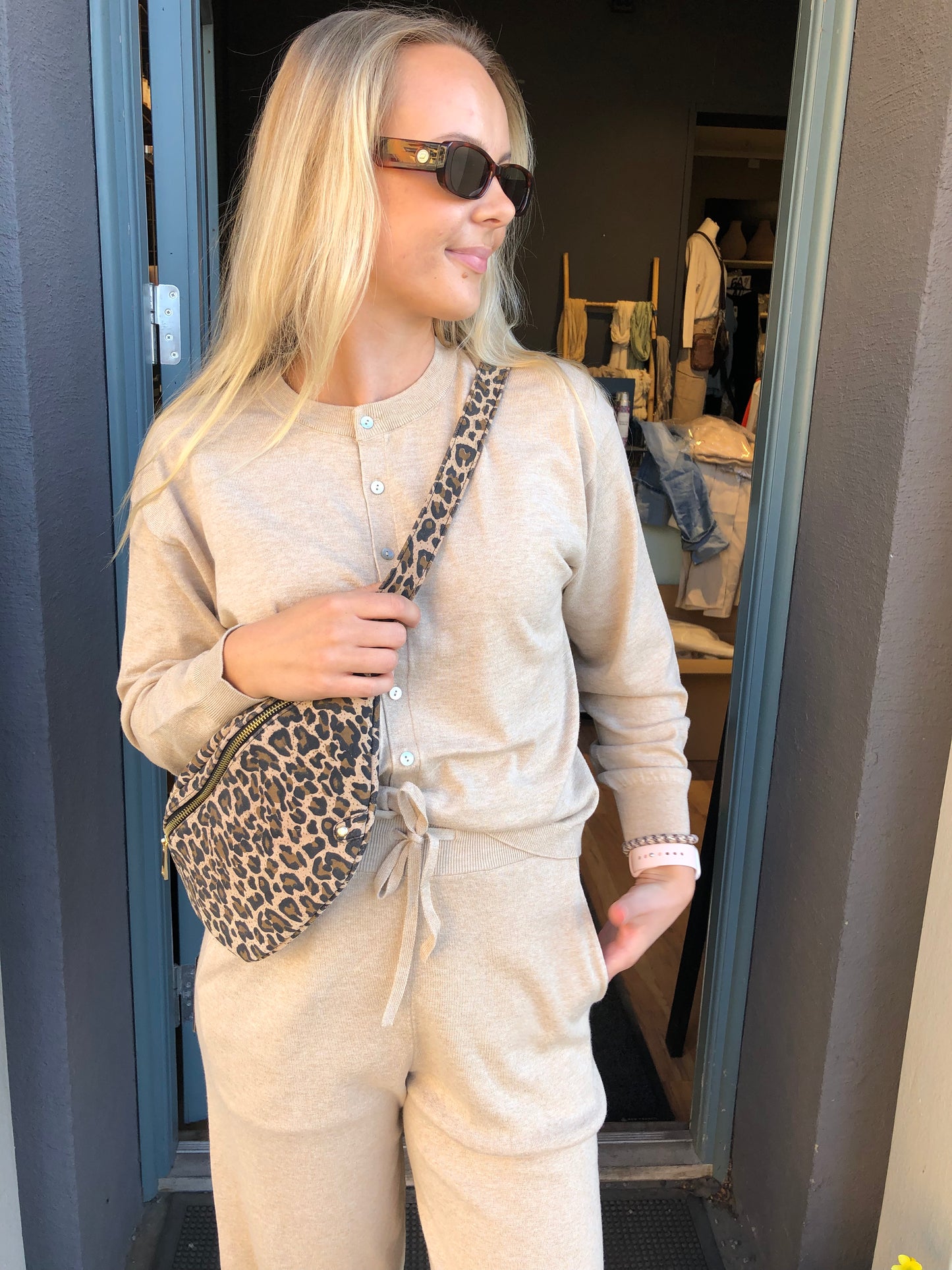 Knit-ted Nova Pullover Sand