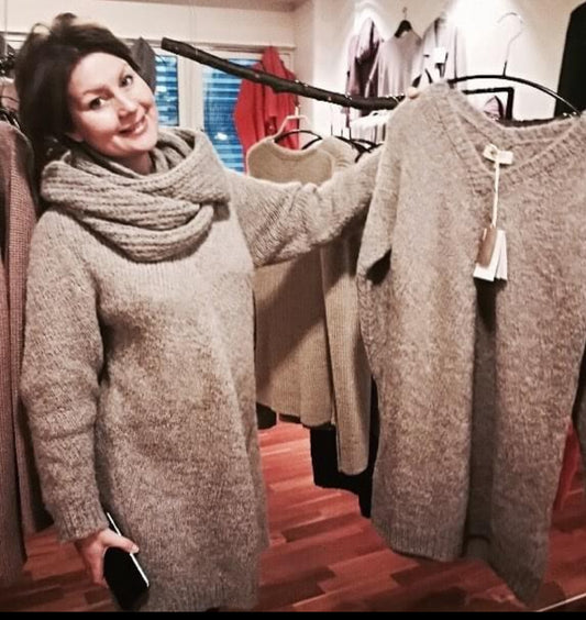Alpaca Andrea Long Sweater Sand