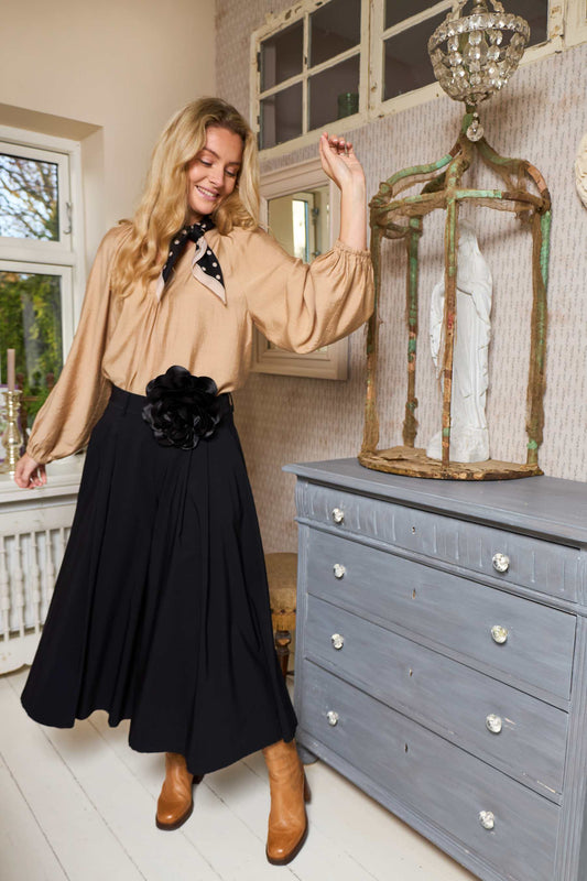 Black Colour Sage Blomst Brosje - Flere farger