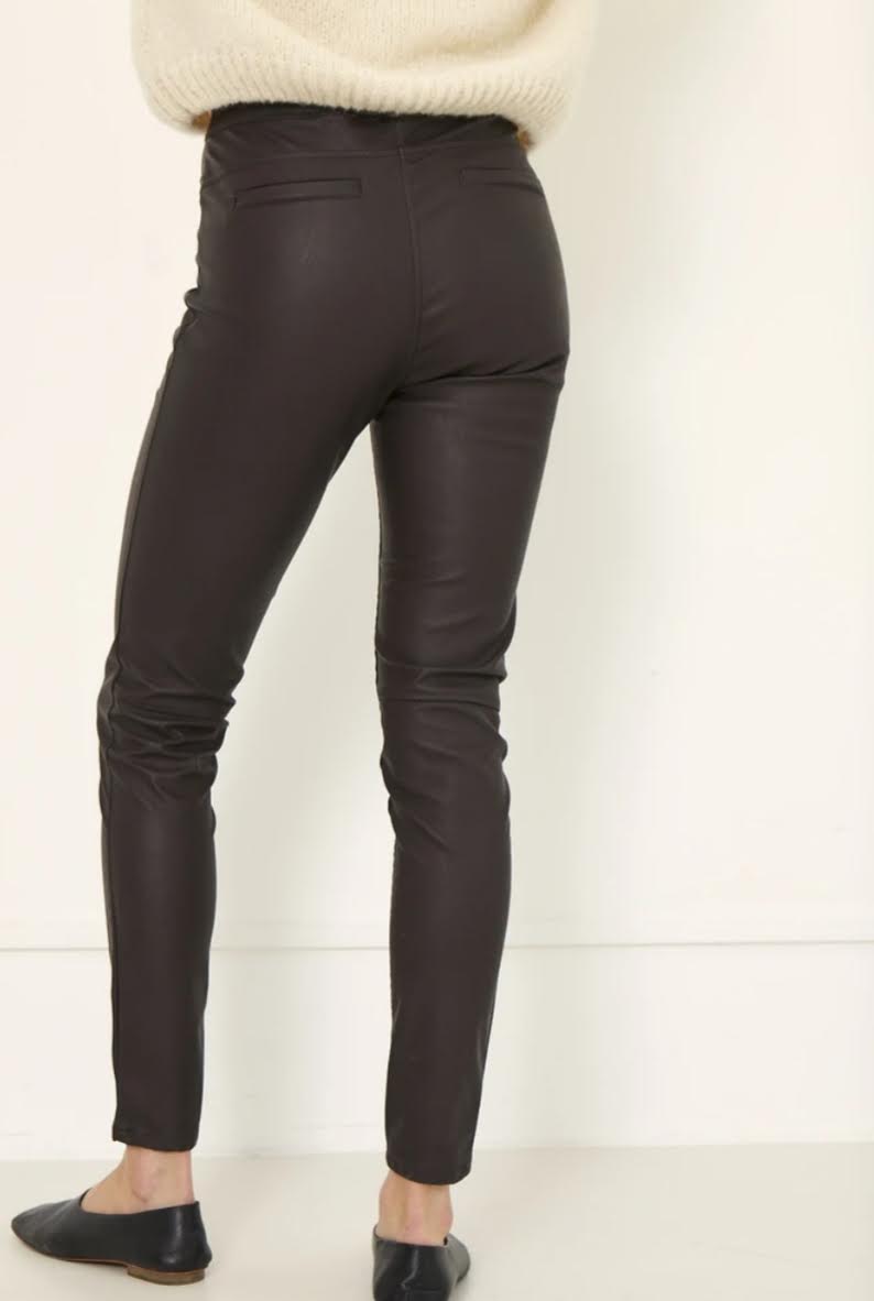 Knit-ted Amber Pants Brown