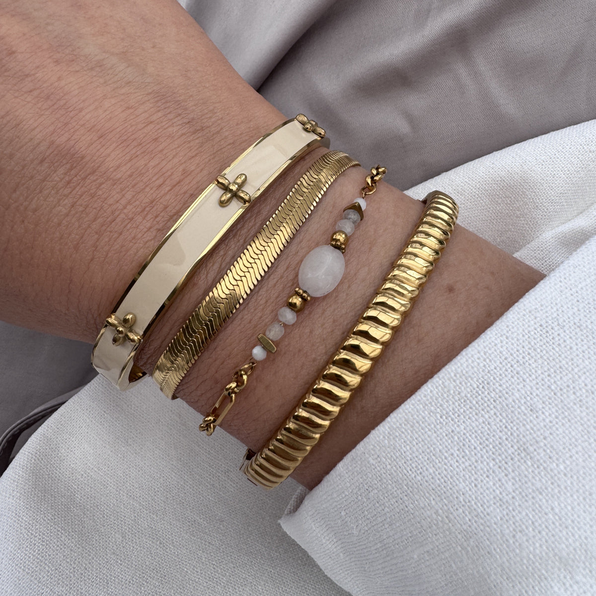 ByJolima Angeline Large Bracelet Gold