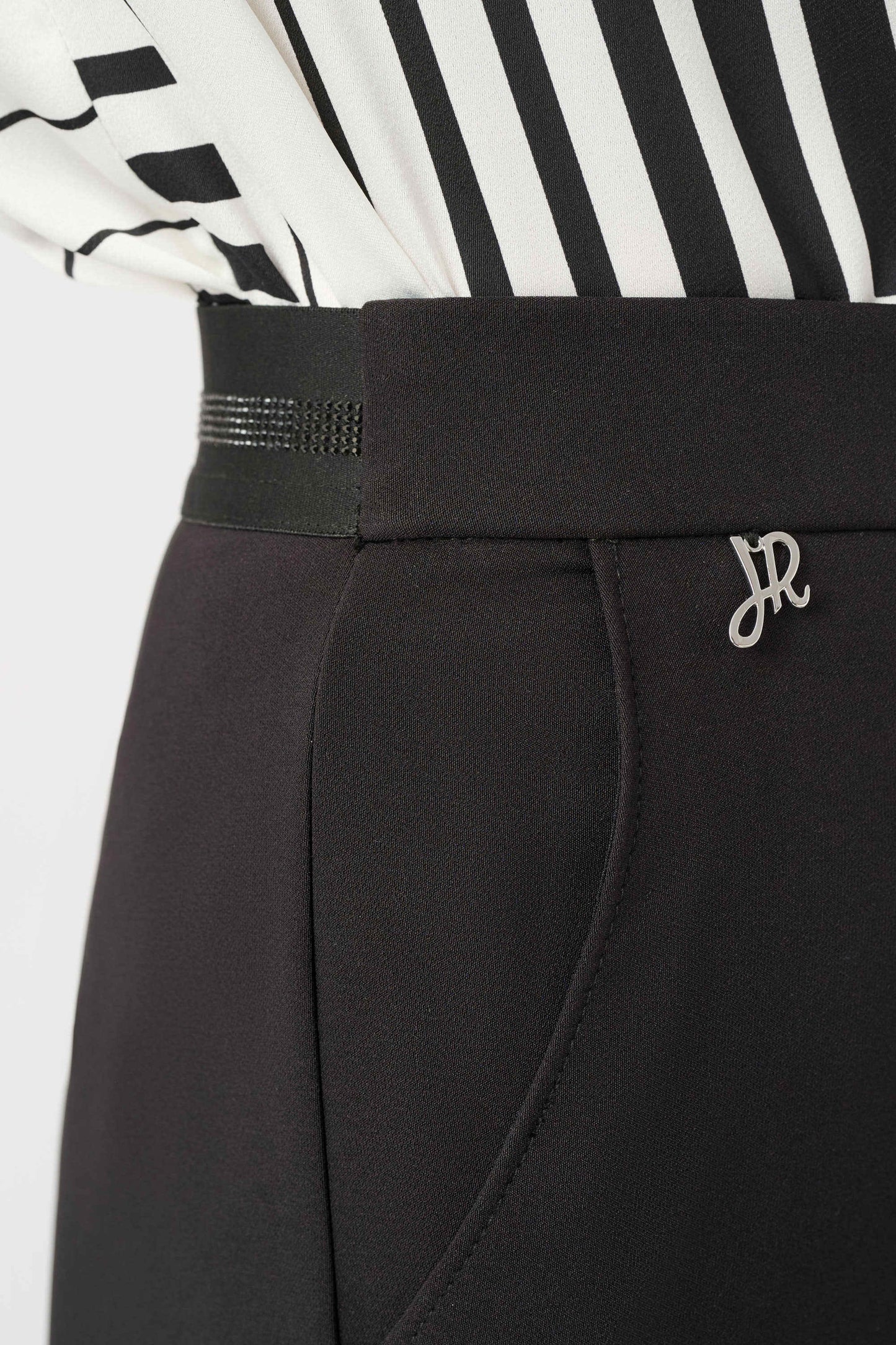 Joseph Ribkoff Lux Twill Slim Fit Pull-On Pants - 263001
