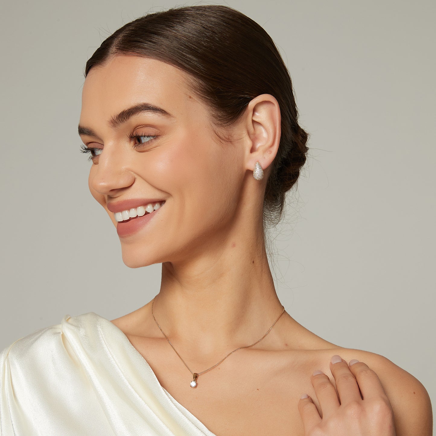 ByJolima Evita Crystal Necklace Gold