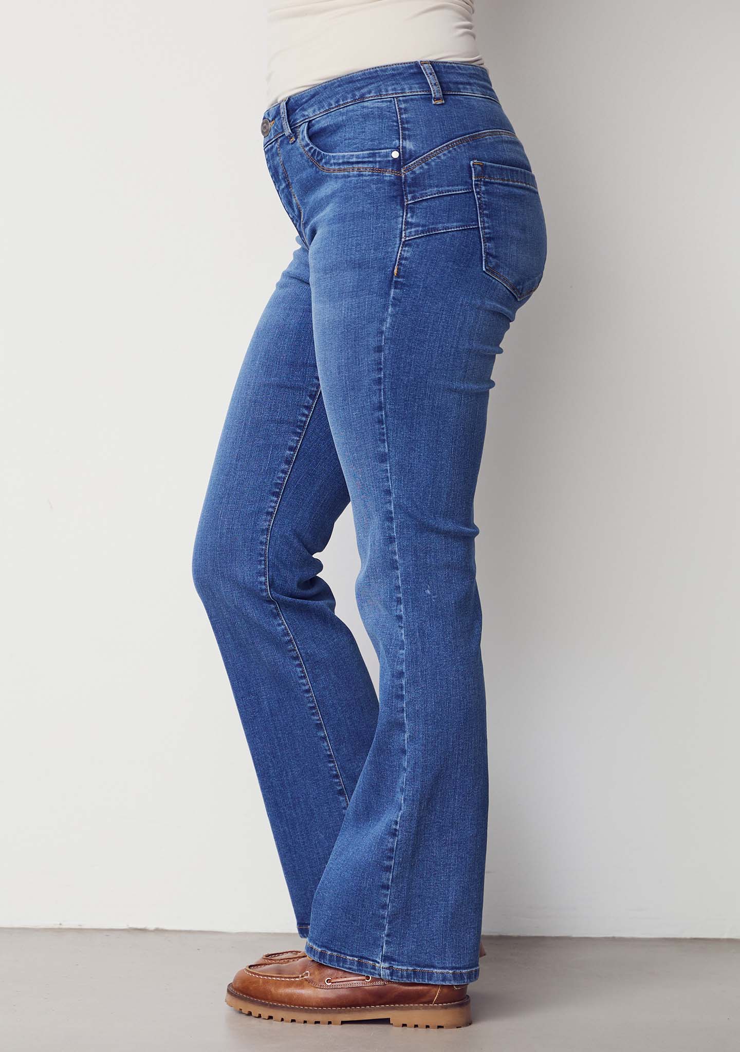 Isay Verona Flare Jeans