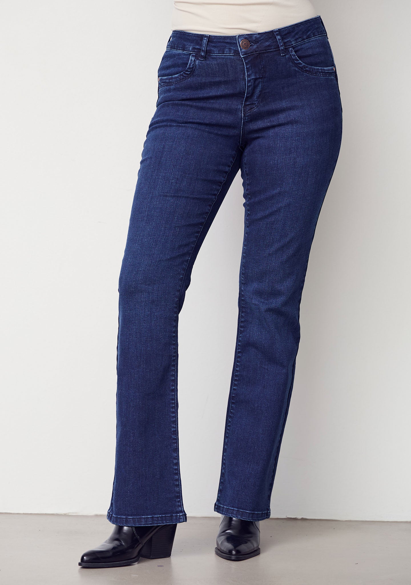 Isay Verona Flare Jeans