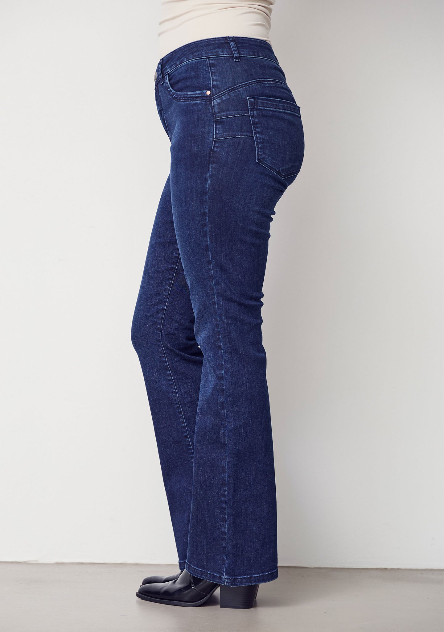 Isay Verona Flare Jeans