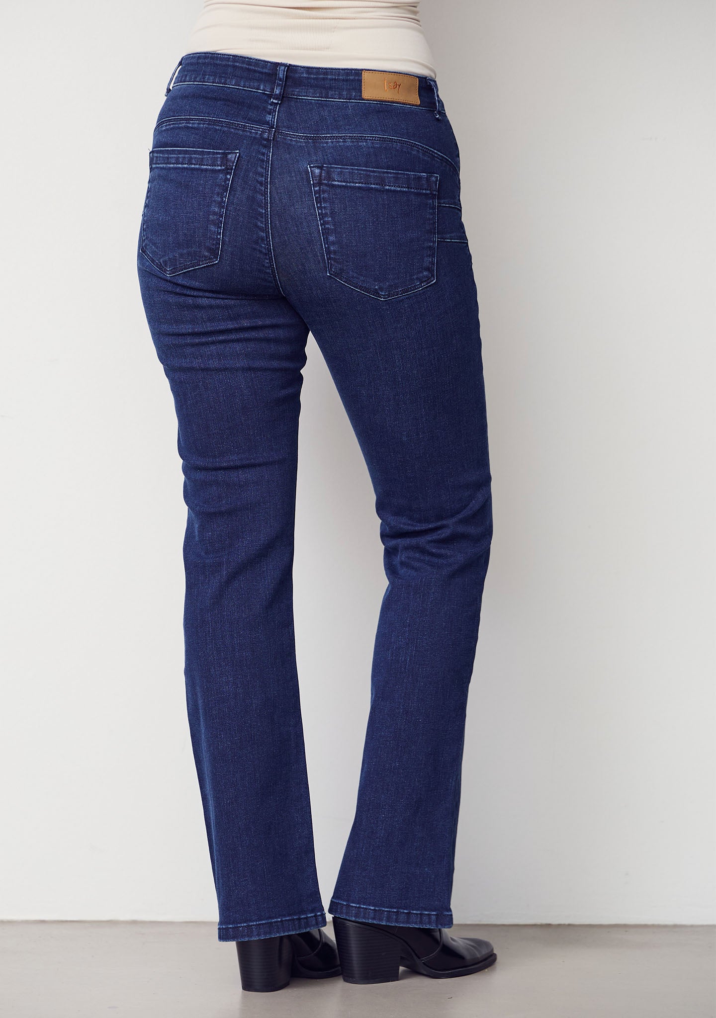 Isay Verona Flare Jeans