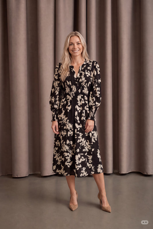 Isay Ane V-Neck Dress Black w/Cream