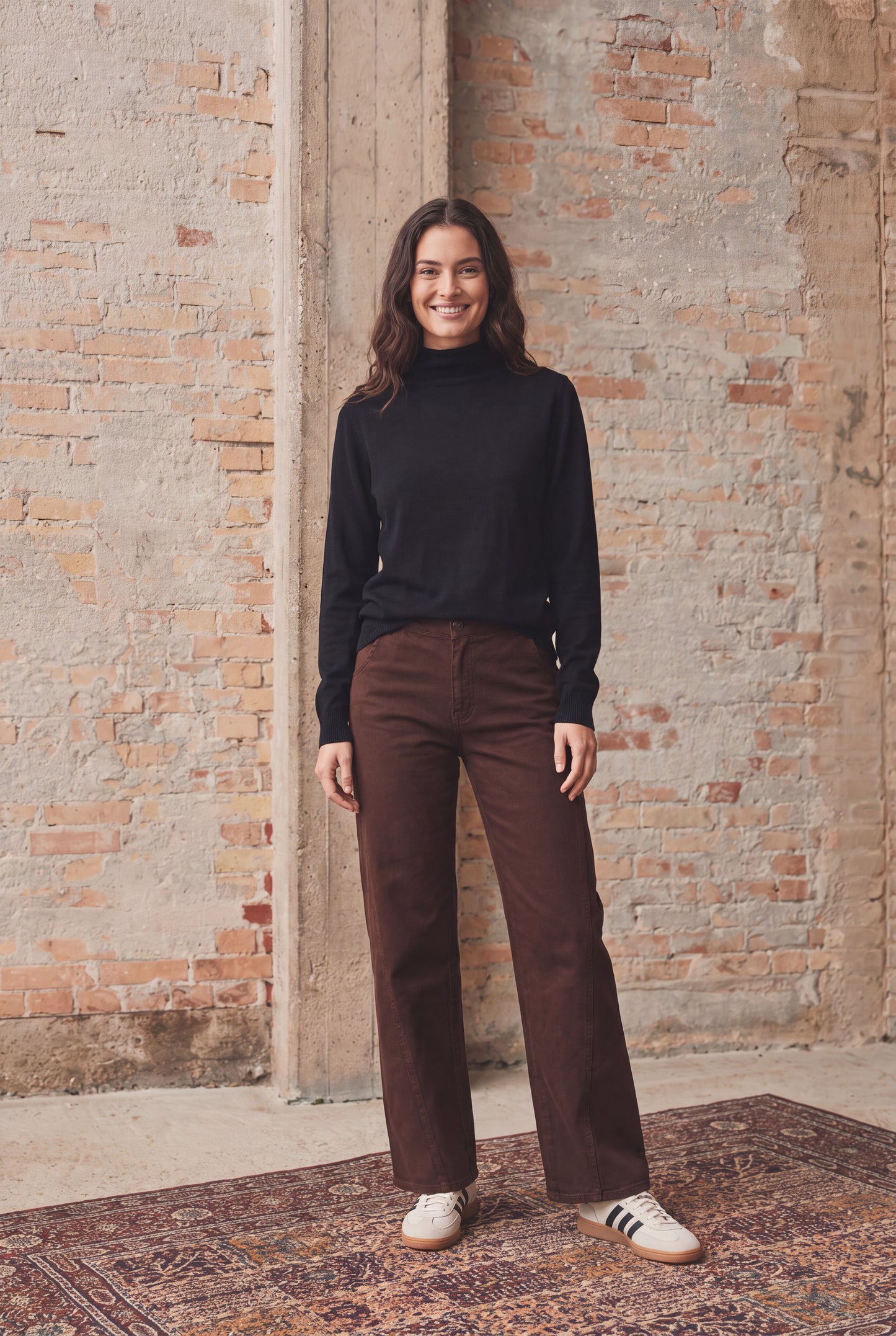 Isay Frigga A-Shape Pullover - Sort