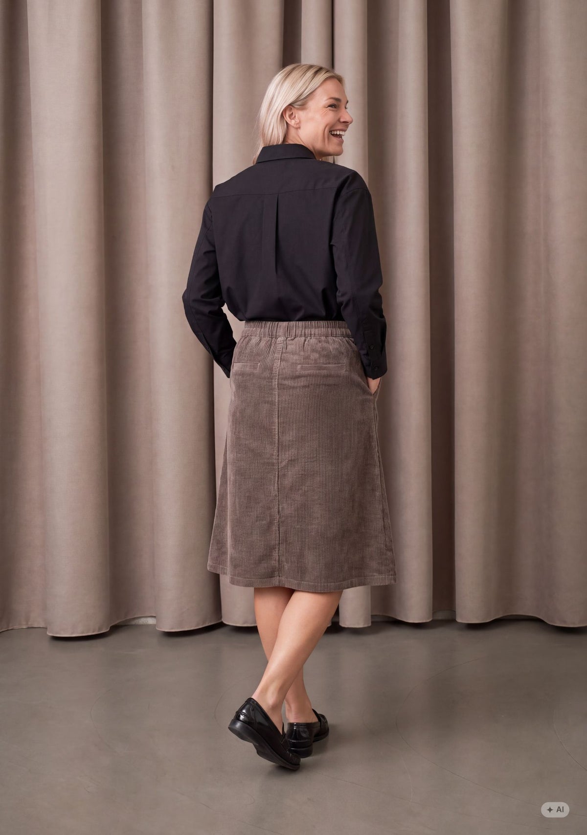 Isay Barbel Corduroy Skirt Washed Taupe