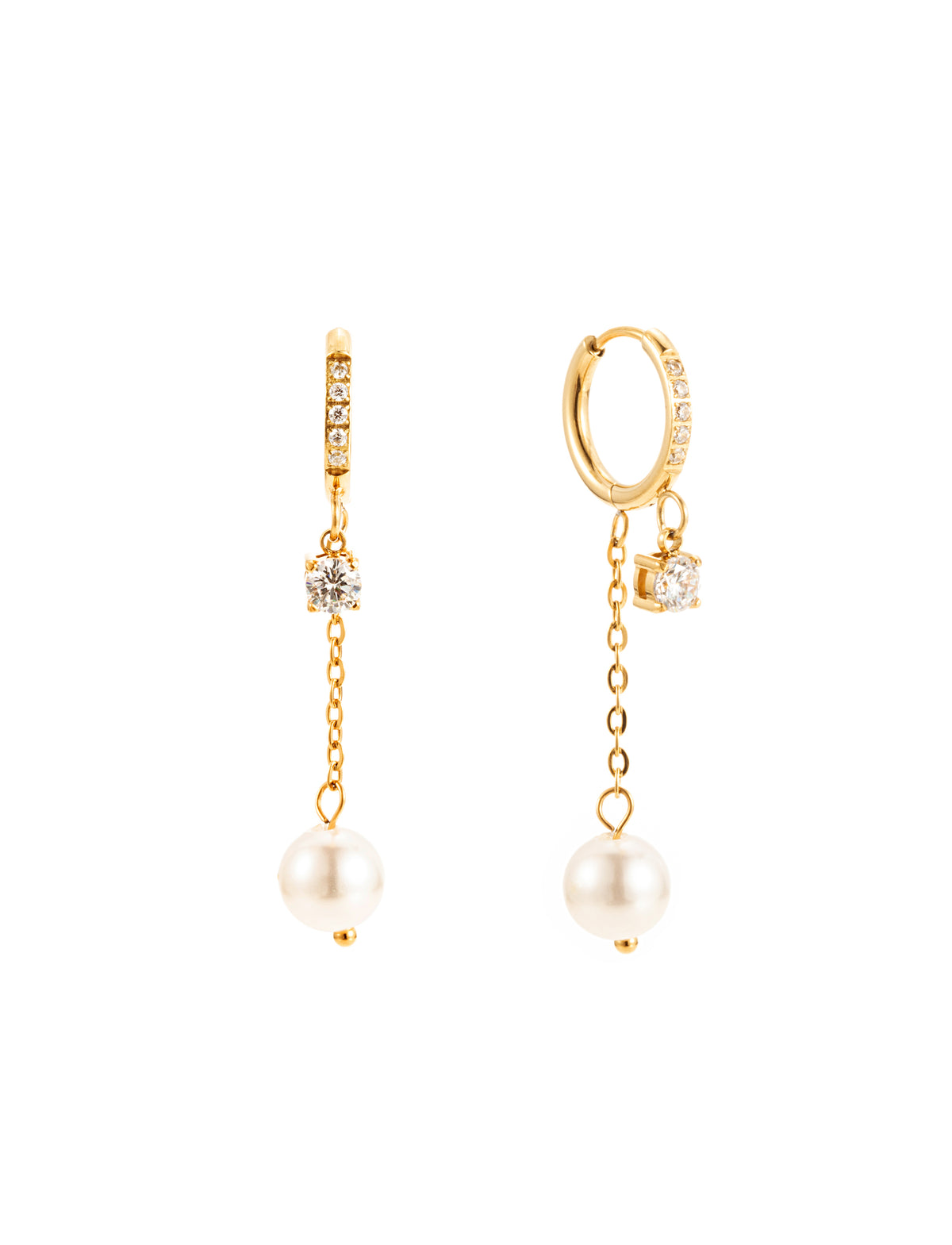ByJolima Pearl And Crystal Huggie Gold – smykke fra ByJolima hos Den Lille Sorte