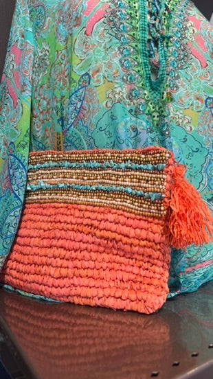 Hot Lava Clutch Indy Coral