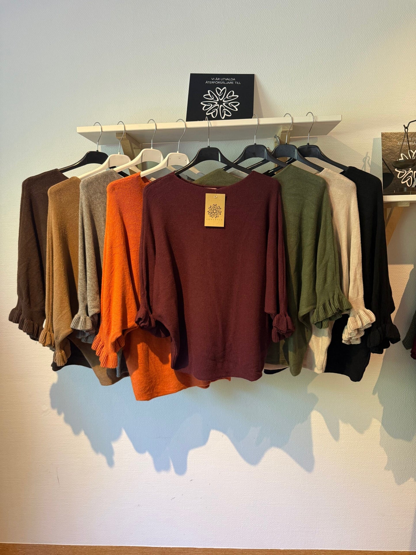 Jörlevik Of Sweden Malva Poncho Genser Black