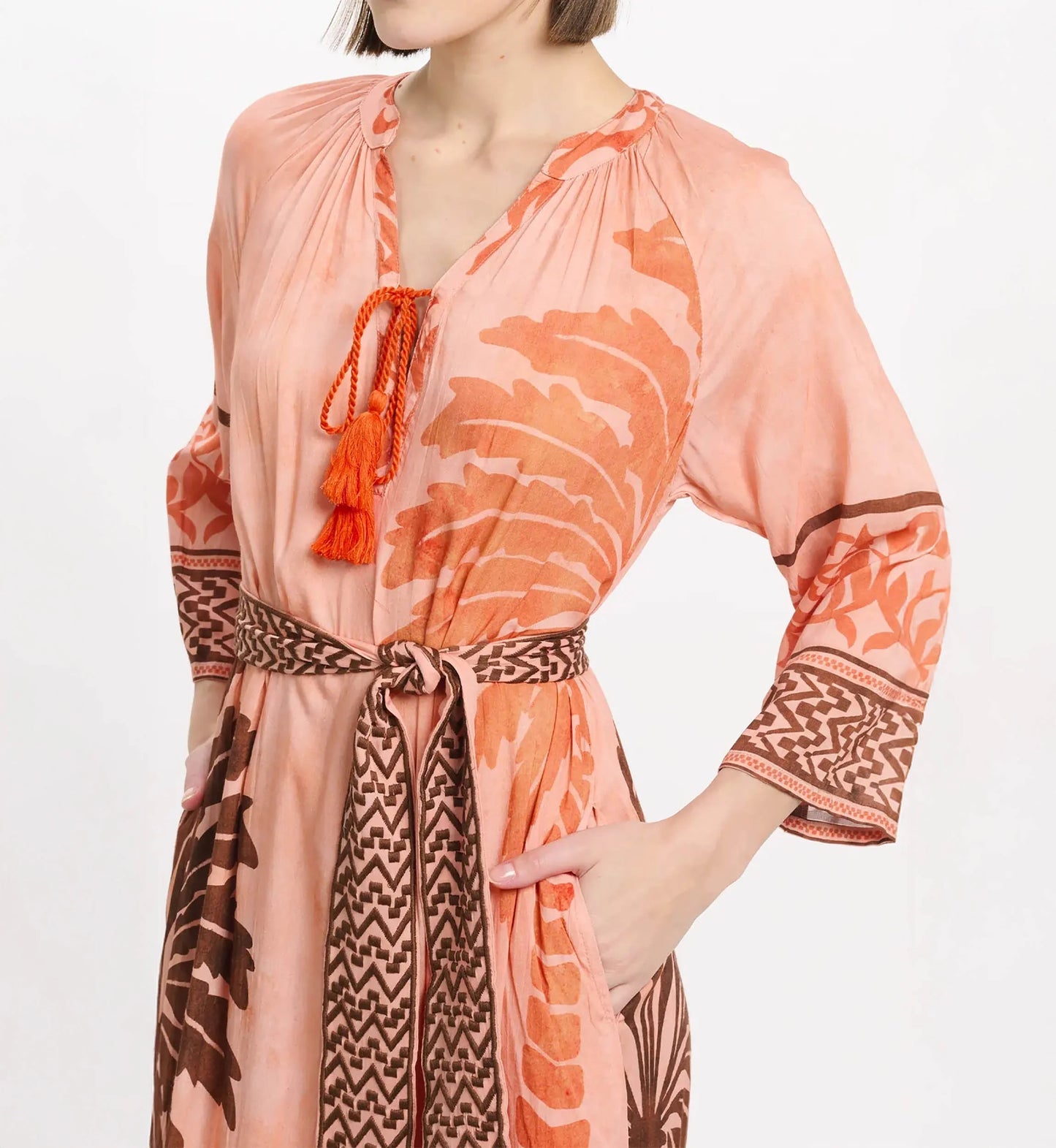 Miss June Aida Kjole Peach
