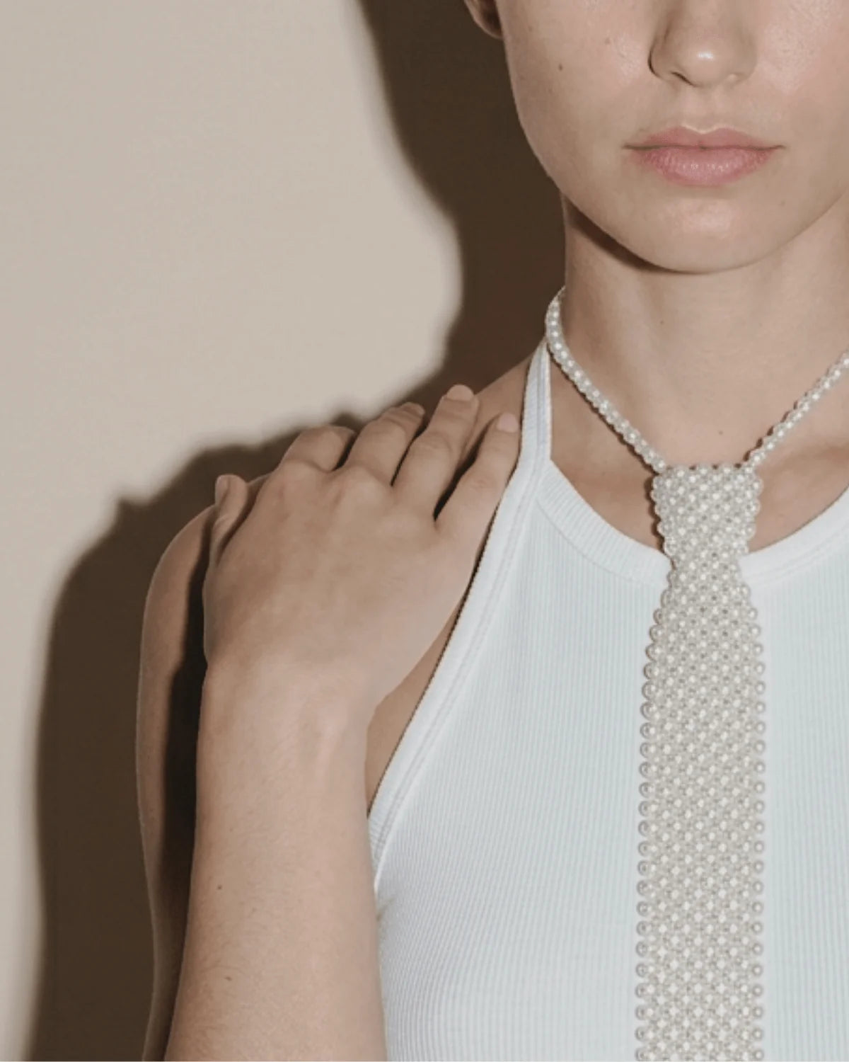 DNSKCopenhagen Lisa Neck Tie Cream Pearls Justerbar